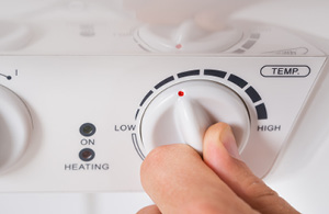 Hand adjusting temperature knob