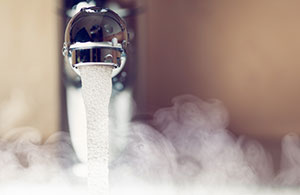 ai_pl_waterheater_replace2_om Water coming out of faucet with steam